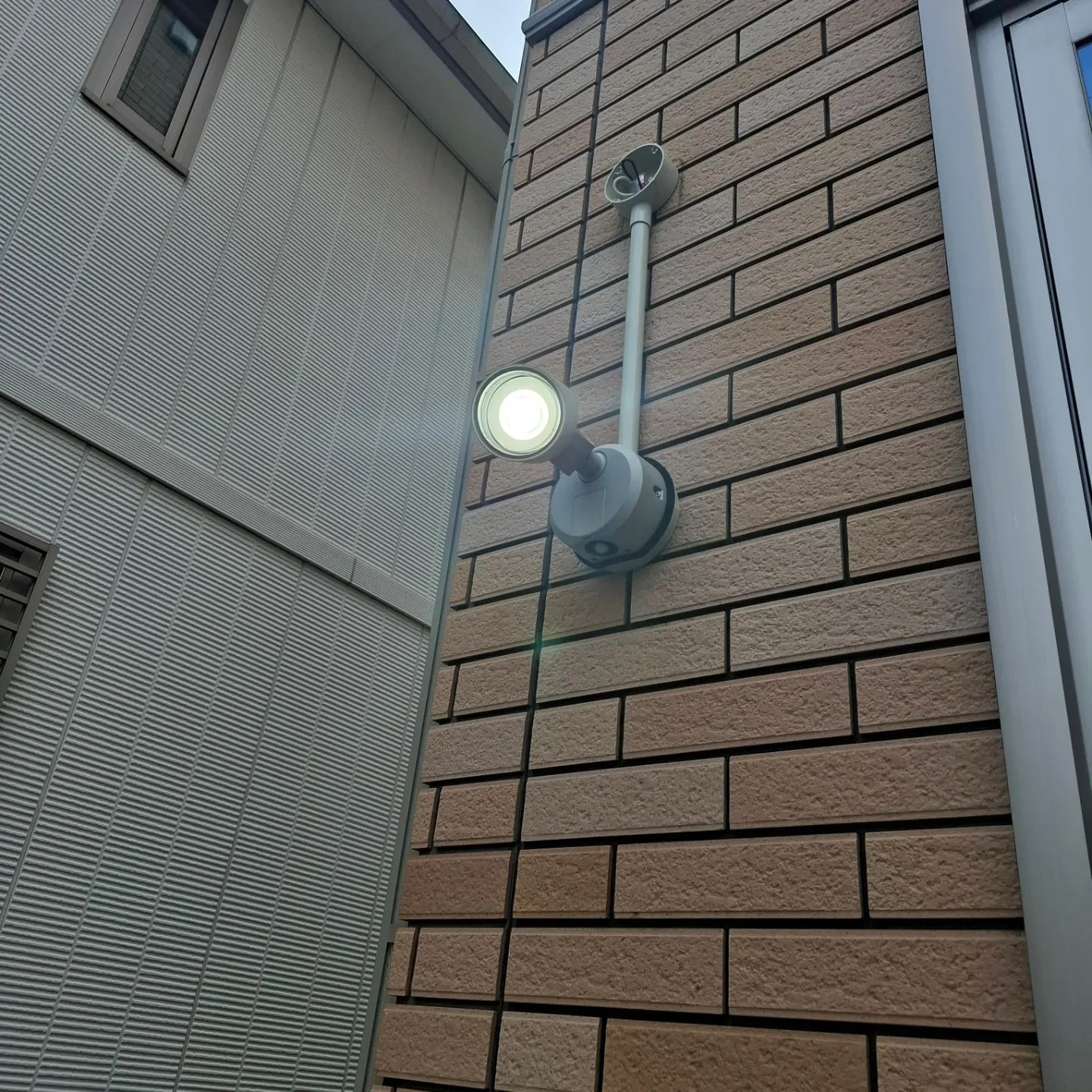 大府市 センサーライト
